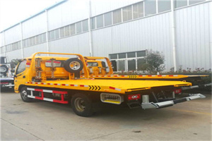 栾城附近拖车救援搭电